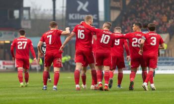 Aberdeen FC players against Dundee FC